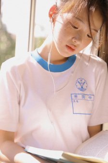 大胸美女抖胸